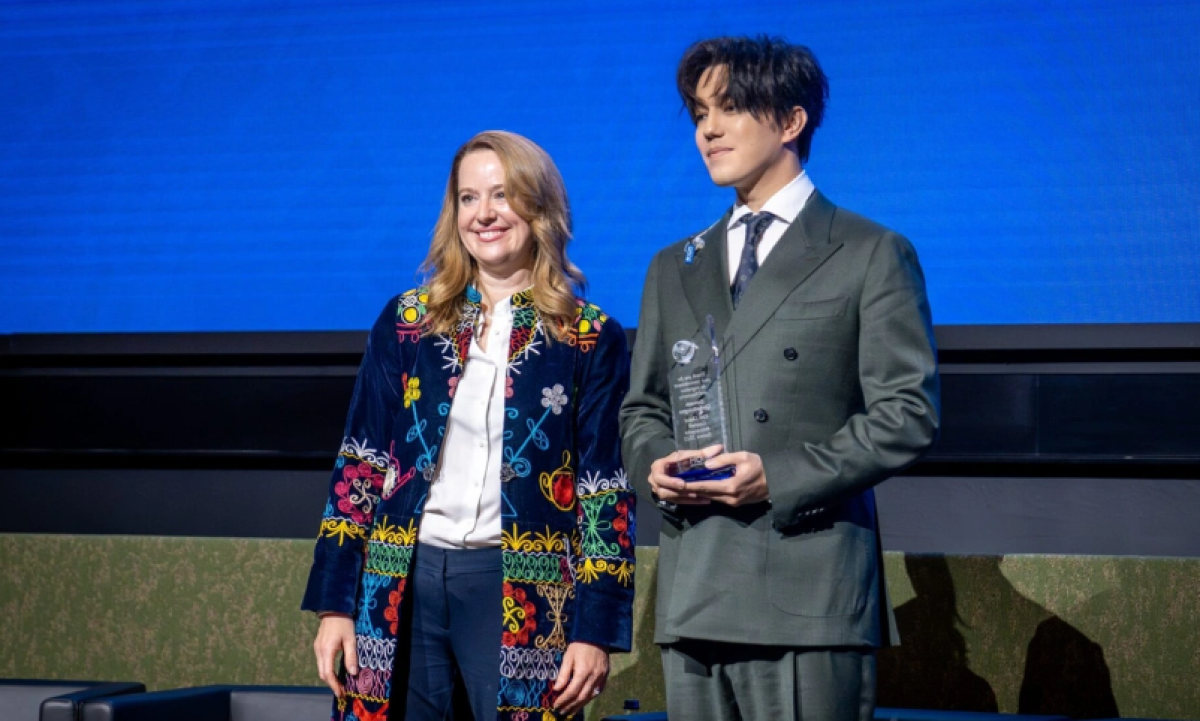 Димаш Кудайберген назначен глобальным послом доброй воли ООН