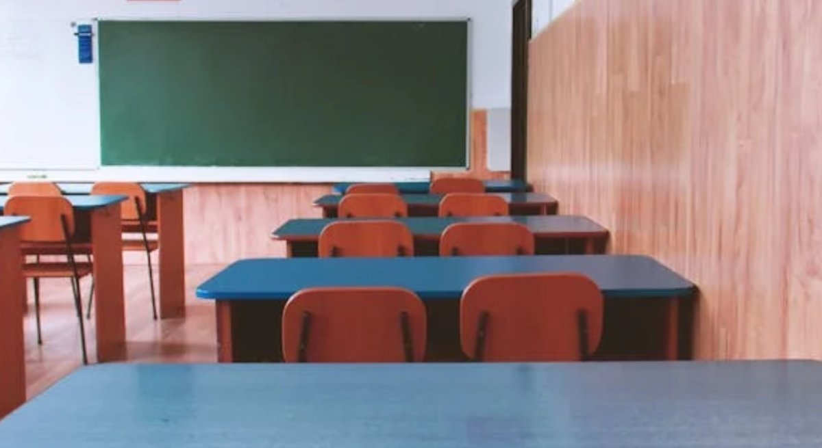 Шквальный ветер: все школы Атырау ушли на «дистанционку»