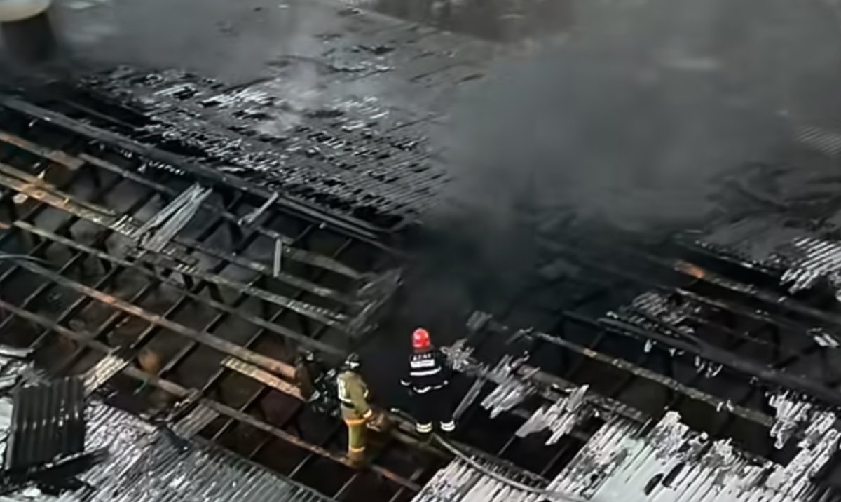 На птицефабрике в СКО вспыхнул крупный пожар