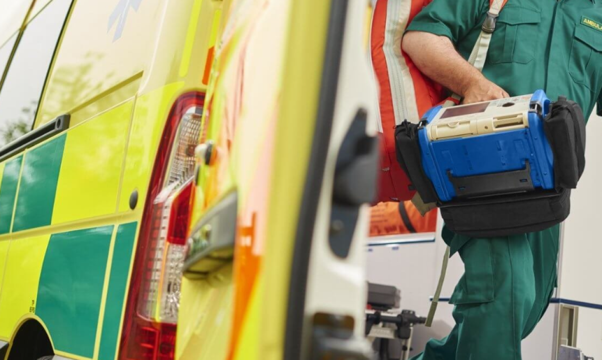 Мужчина умер у остановки в Семее