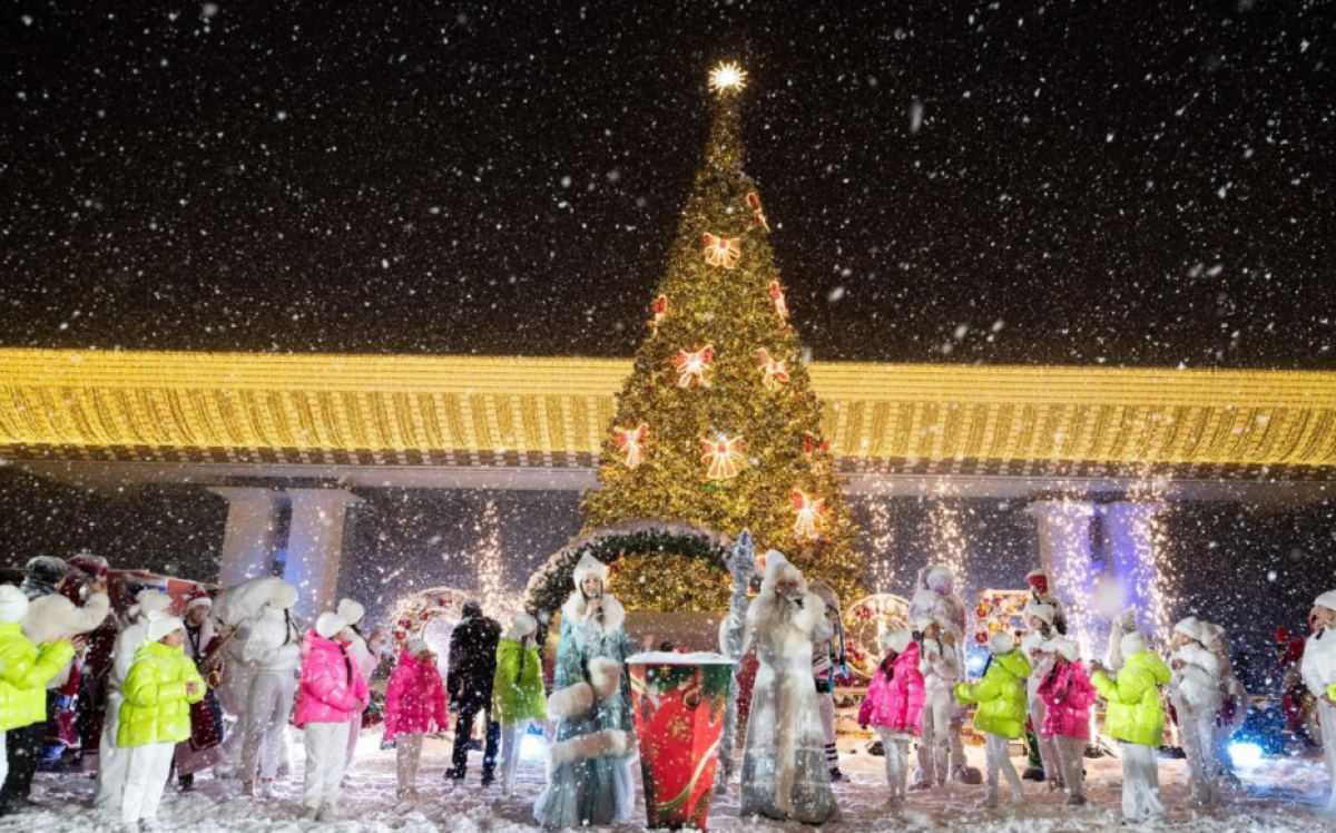Когда и где зажгут новогодние елки в Алматы