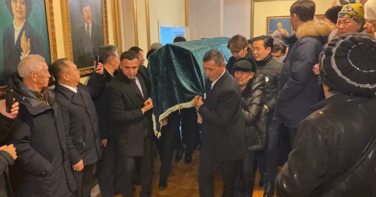 В Алматы проводили актера Асанали Ашимова в последний путь