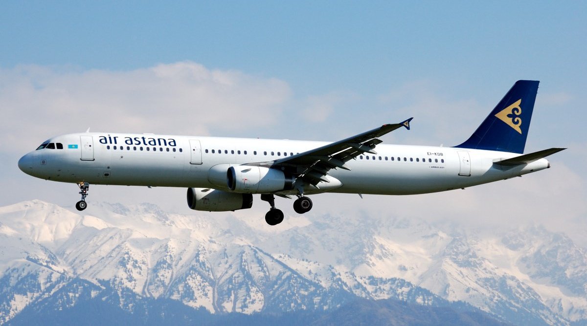 Авиарейсы задерживаются в аэропорту Алматы из-за непогоды