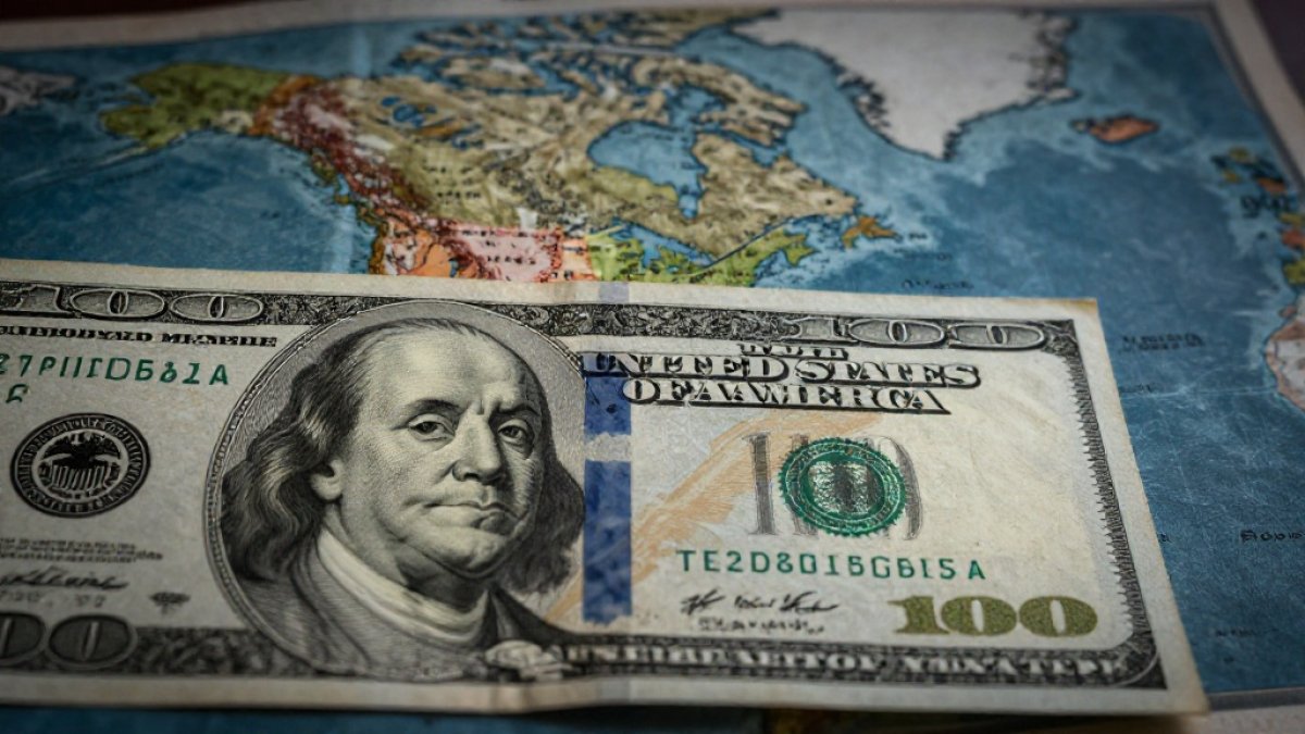 Что ждет тенге в ближайшее время на фоне противостояния США и Венесуэлы