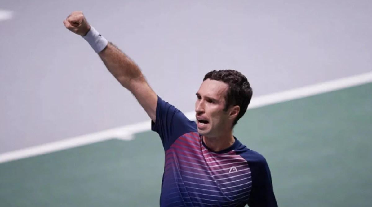 Казахстанец Кукушкин сыграет в финале турнира в Великобритании