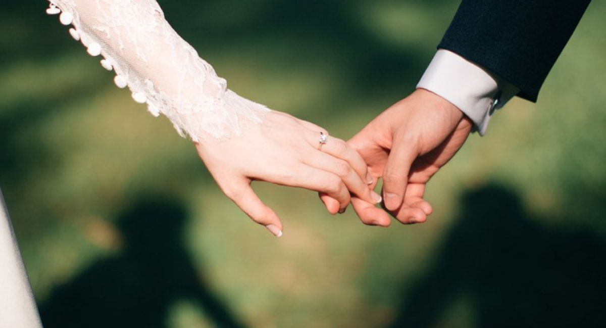 В Кыргызстане хотят ограничить свадьбы и поминки: новые правила