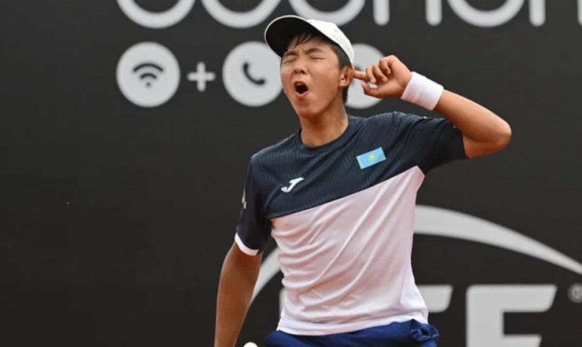 Казахстанский юниор сотворил сенсацию на турнире в Траралгоне