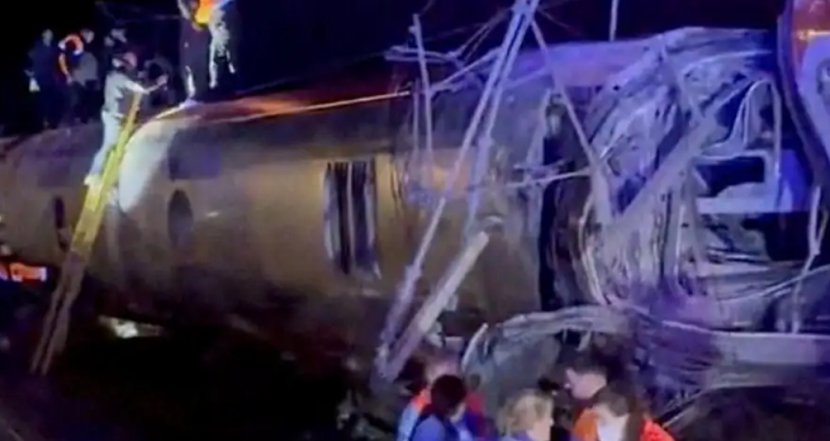 Катастрофа в Испании: 21 погибший после столкновения двух поездов