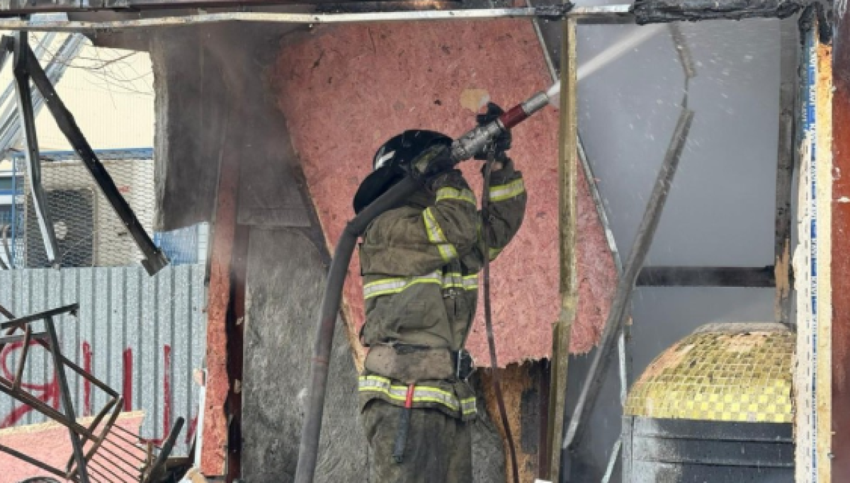 В Караганде взорвался газовый баллон в кафе: пострадали четверо