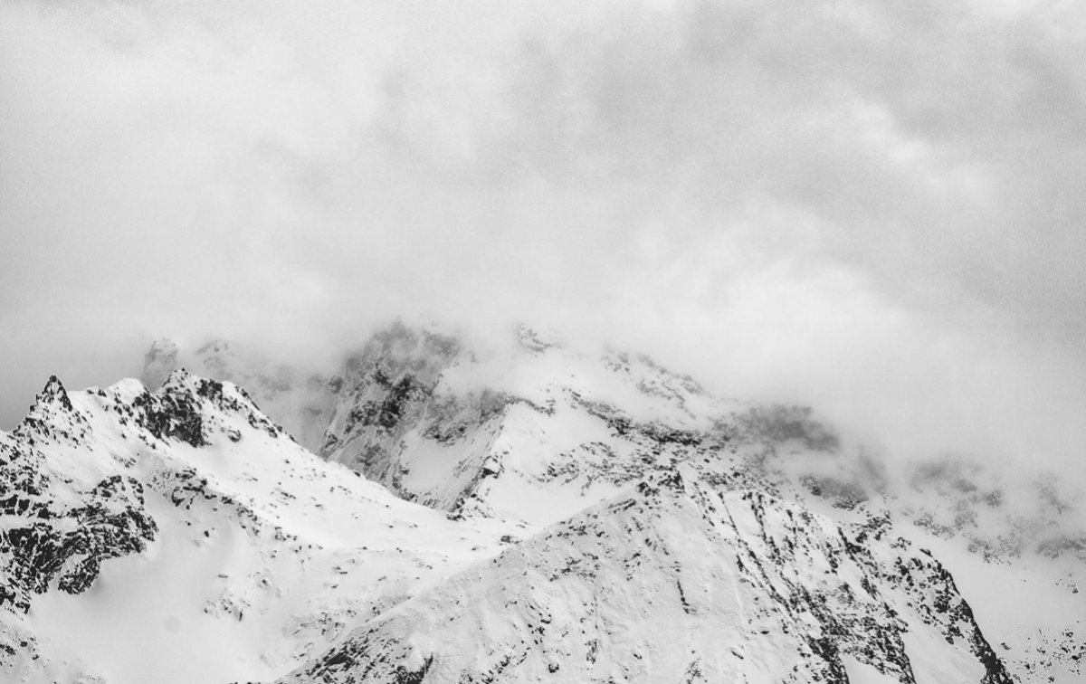 59-летний альпинист получил травму в горах Алматы