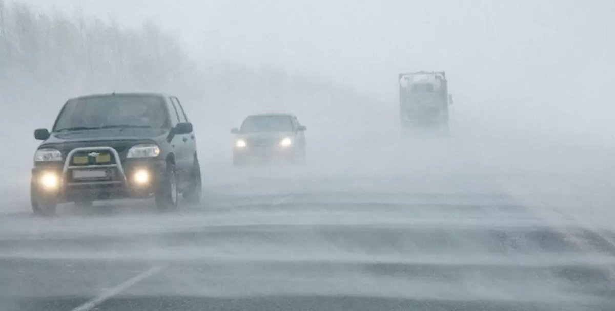 Казахстанцев предупредили о закрытии участков трасс из-за непогоды