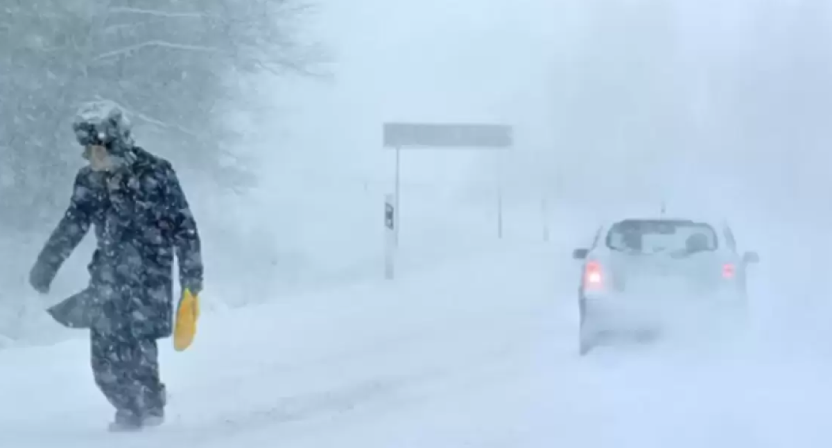 Почти по всему Казахстану объявили штормовое предупреждение