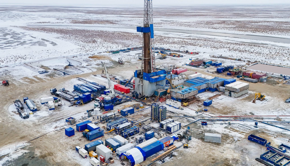 Шесть километров под землей: о чем говорит фонтан газа в Атырауской области