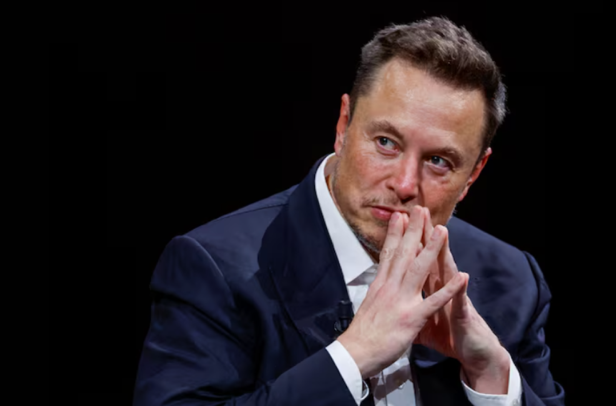 Обыск провели в офисе соцсети X в Париже: Маска вызвали на допрос