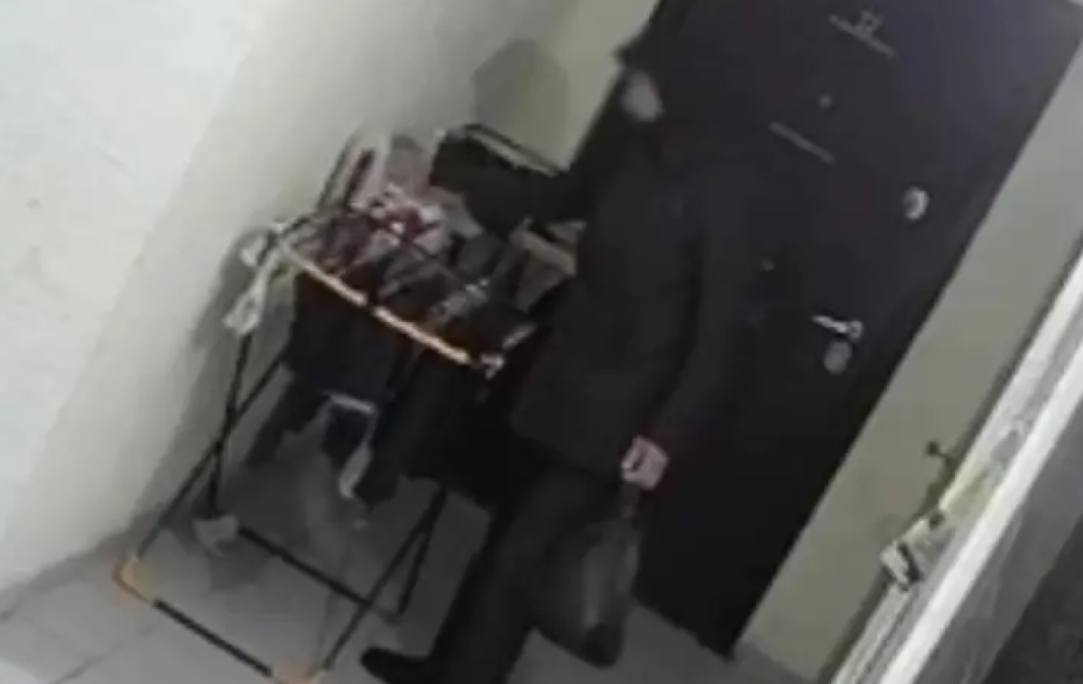 В Казахстане неизвестный мужчина похитил женское бельё