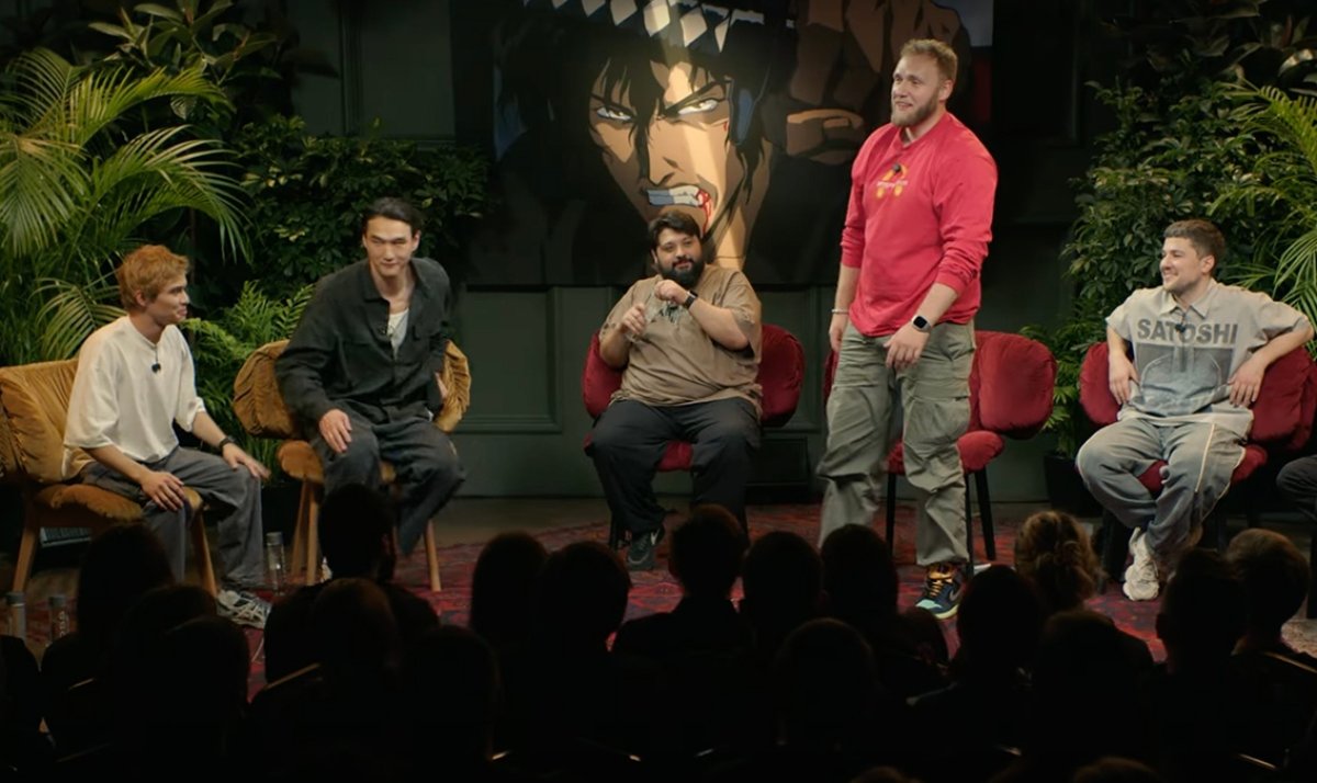 "Как снимать шоу без него?": звезда ЧБД о депортации Нурлана Сабурова