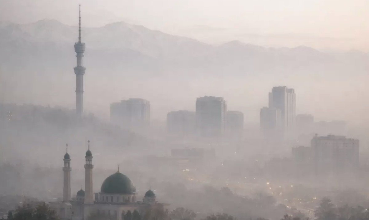 Синоптики предупредили жителей Астаны и Алматы