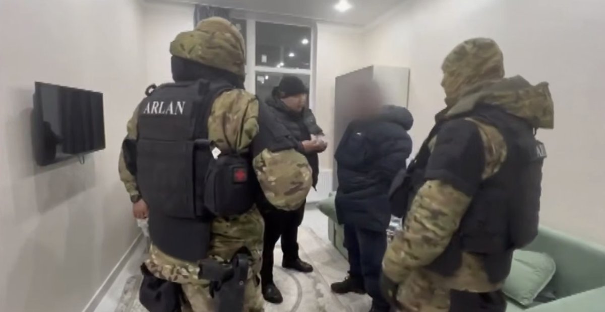 В Астане задержали домушников, грабивших дома в Караганде