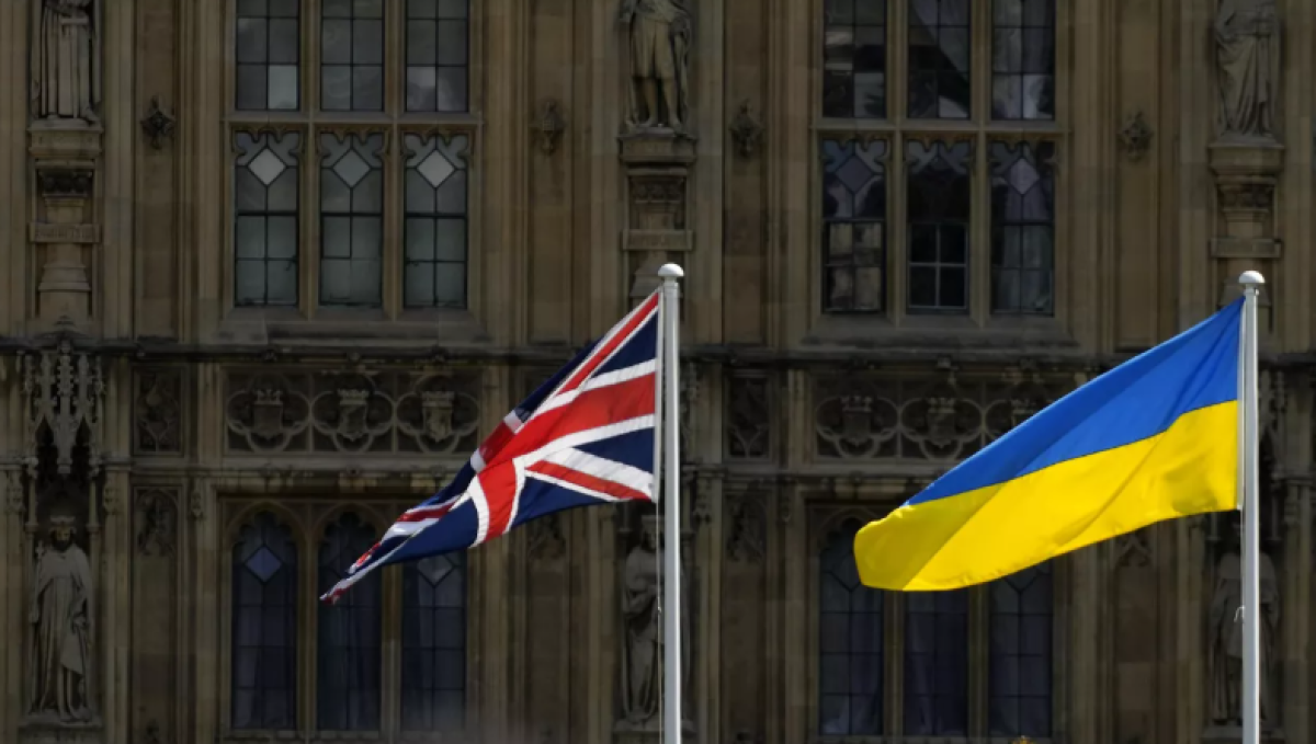 Великобритания выделит 500 млн на ракеты и оборонную поддержку Украины