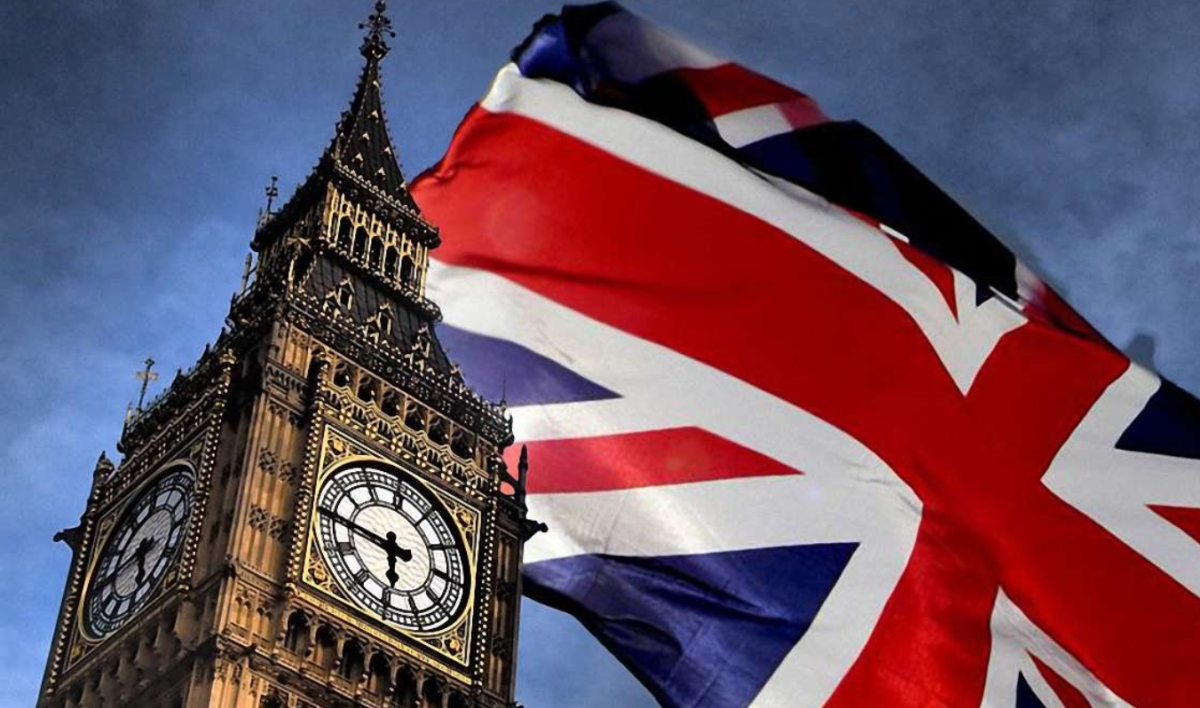 Великобритания отправит авианосную группу в Арктику