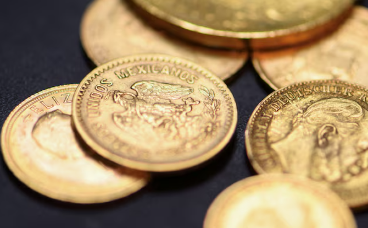 Драгметаллы падают в цене: рынки фиксируют прибыль