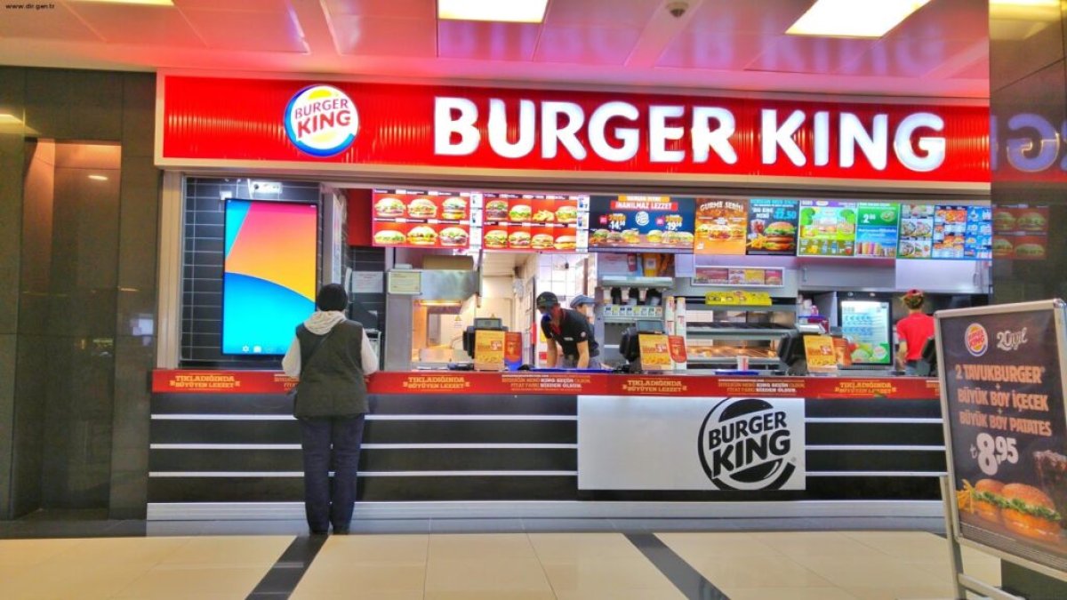 На травлю работника с аутизмом в Burger King отреагировало Минтруда