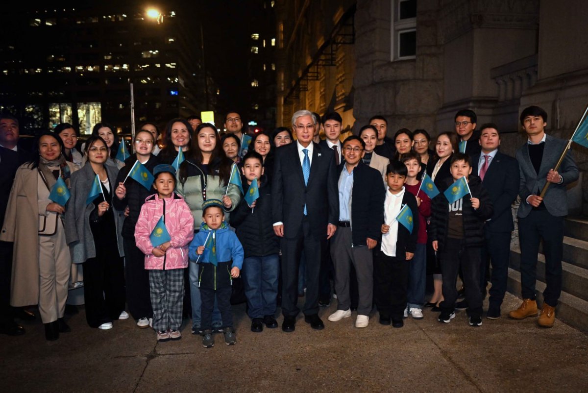 Токаев встретился в Вашингтоне с казахстанцами