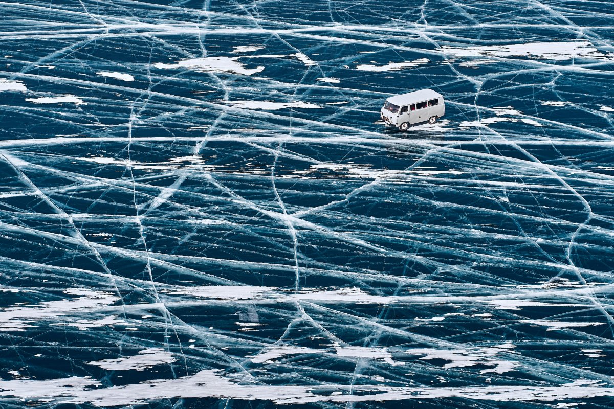 Туристы погибли на озере Байкал