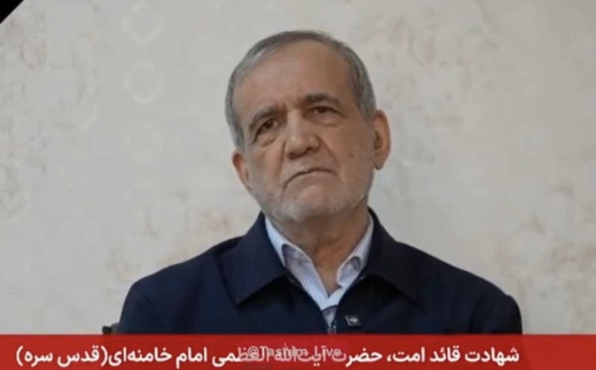 Президент Ирана пообещал продолжить курс погибшего аятоллы