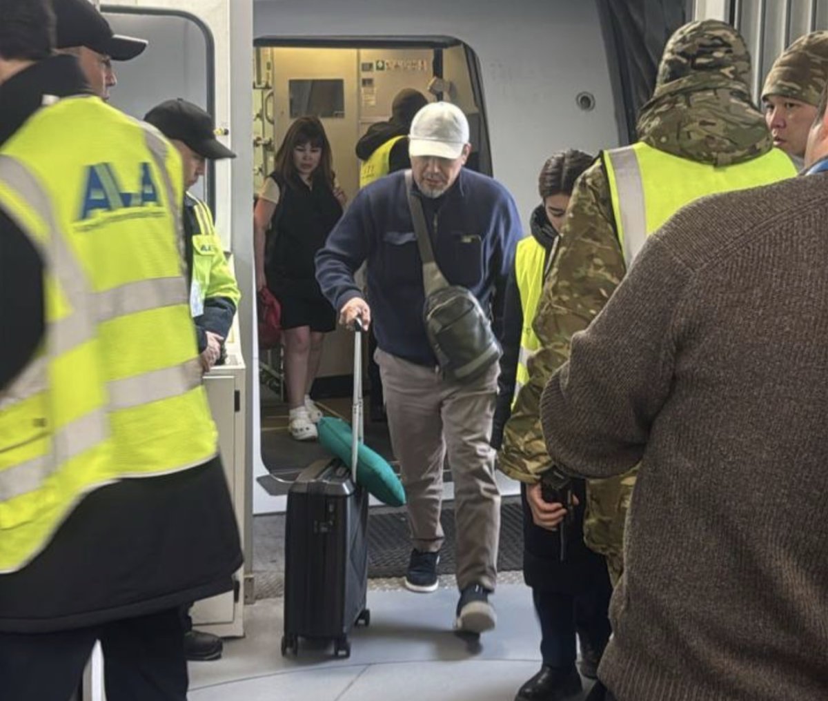 Казахстанцев продолжают возвращать с Ближнего Востока