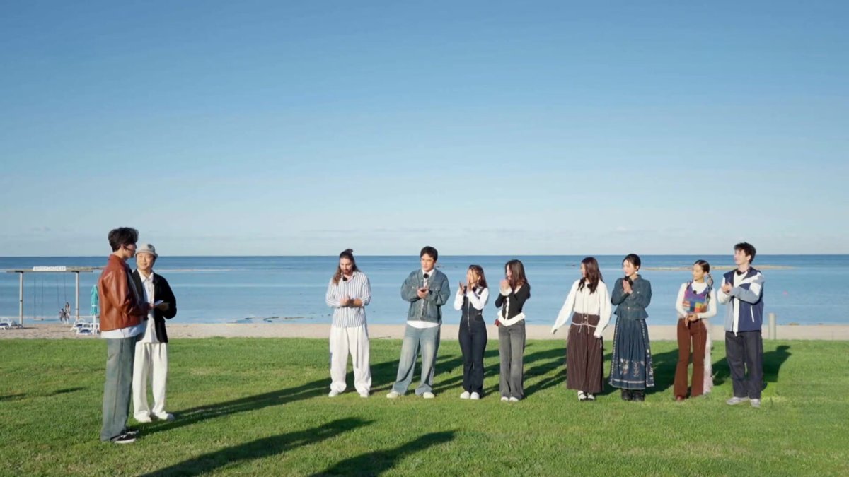 Море, каньоны и музыка: Димаш Кудайберген показал красоты Мангистау на международном шоу