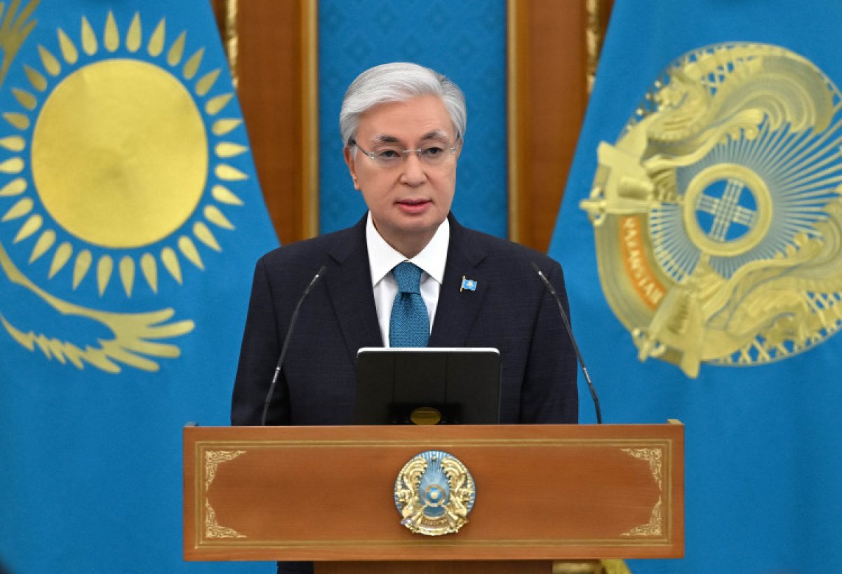 Глава государства поздравил с Международным женским днём