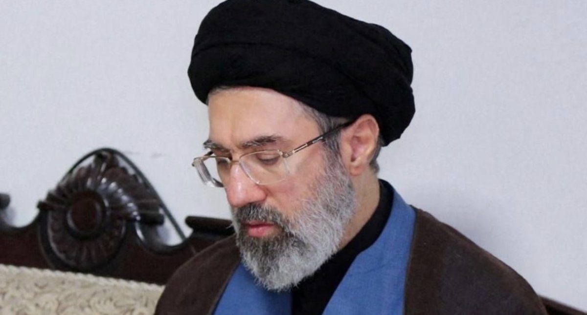 Сын Хаменеи стал верховным лидером Ирана