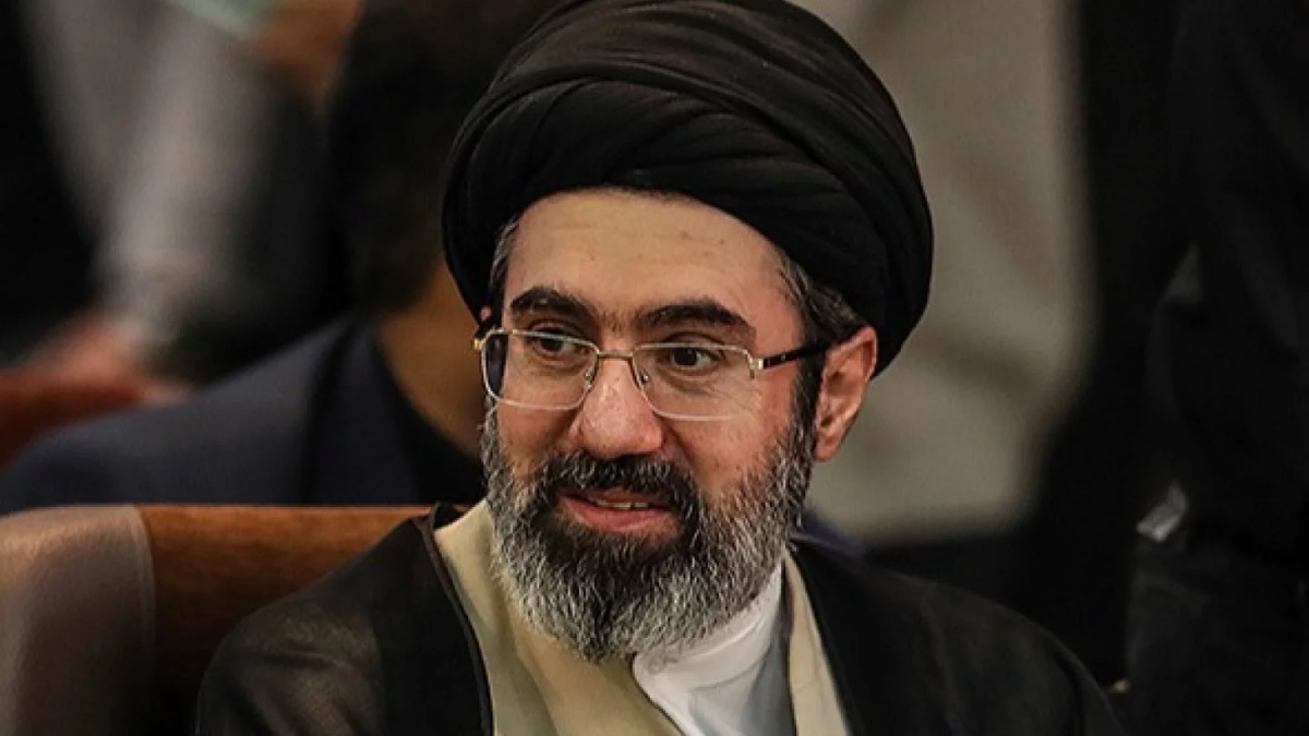 Новый верховный лидер Ирана угрожает заблокировать Ормузский пролив