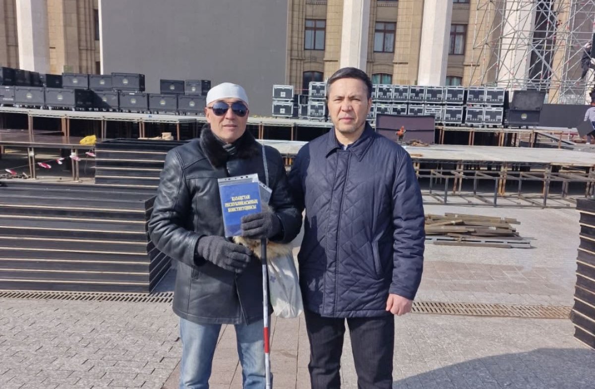 Трех активистов задержали в Алматы