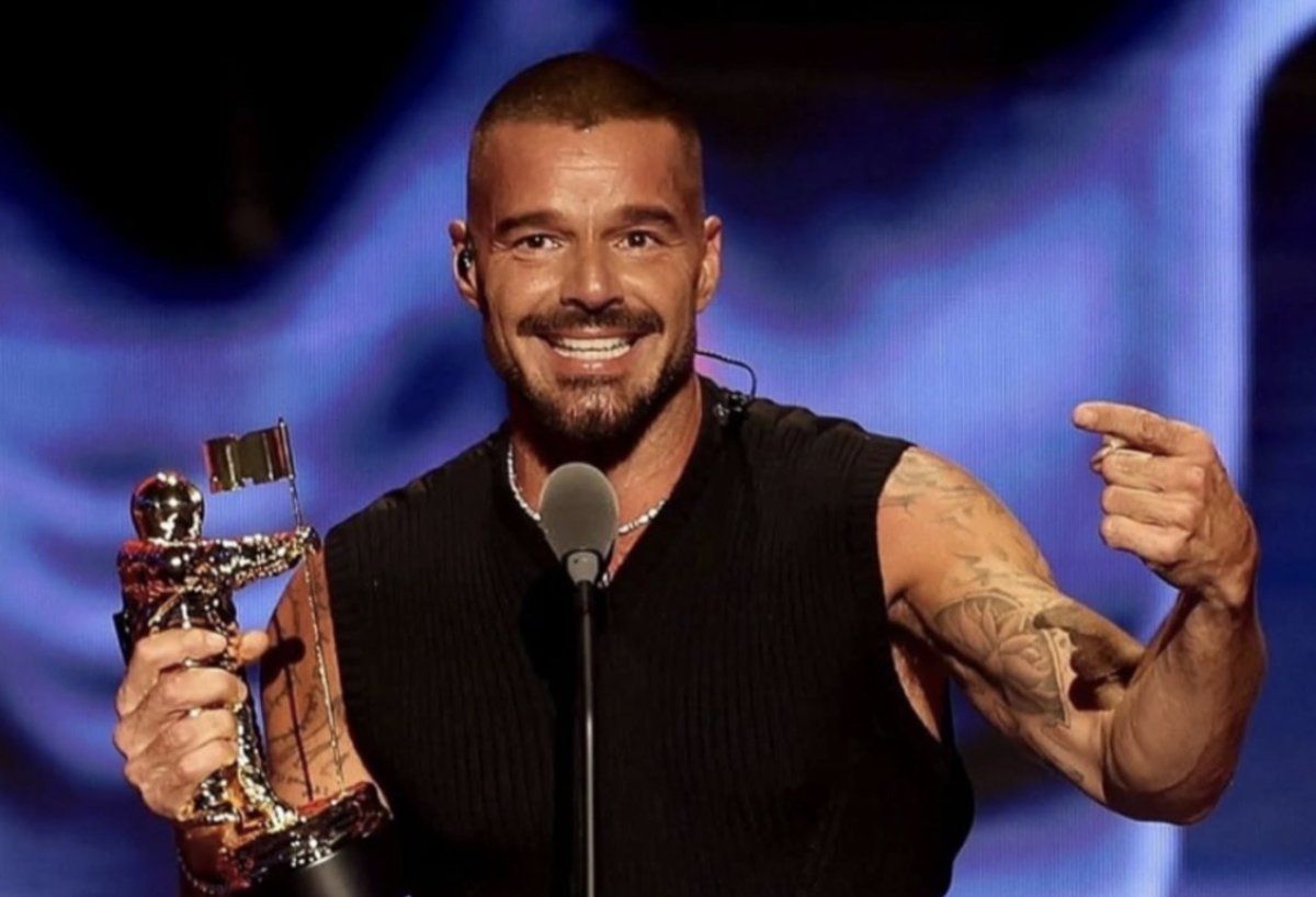 Легенда латинской поп-музыки Рики Мартин выступит в Казахстане