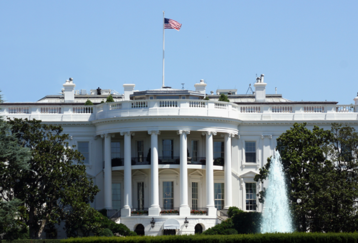 Белый дом запустил приложение Трампа для прямой связи