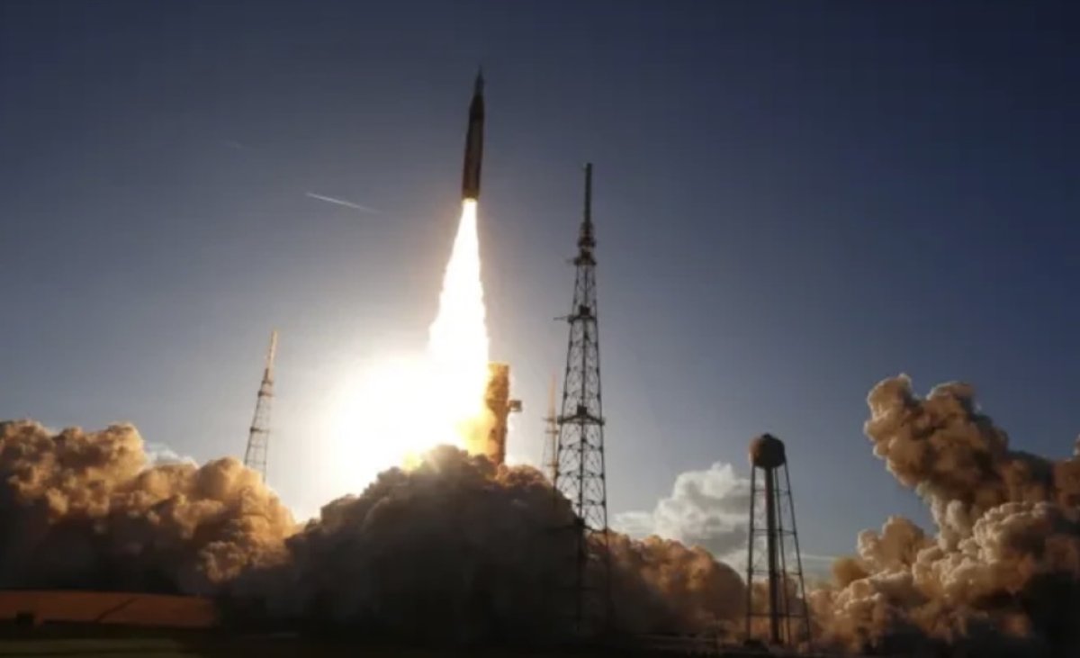 Впервые за полвека: астронавты NASA отправились к Луне