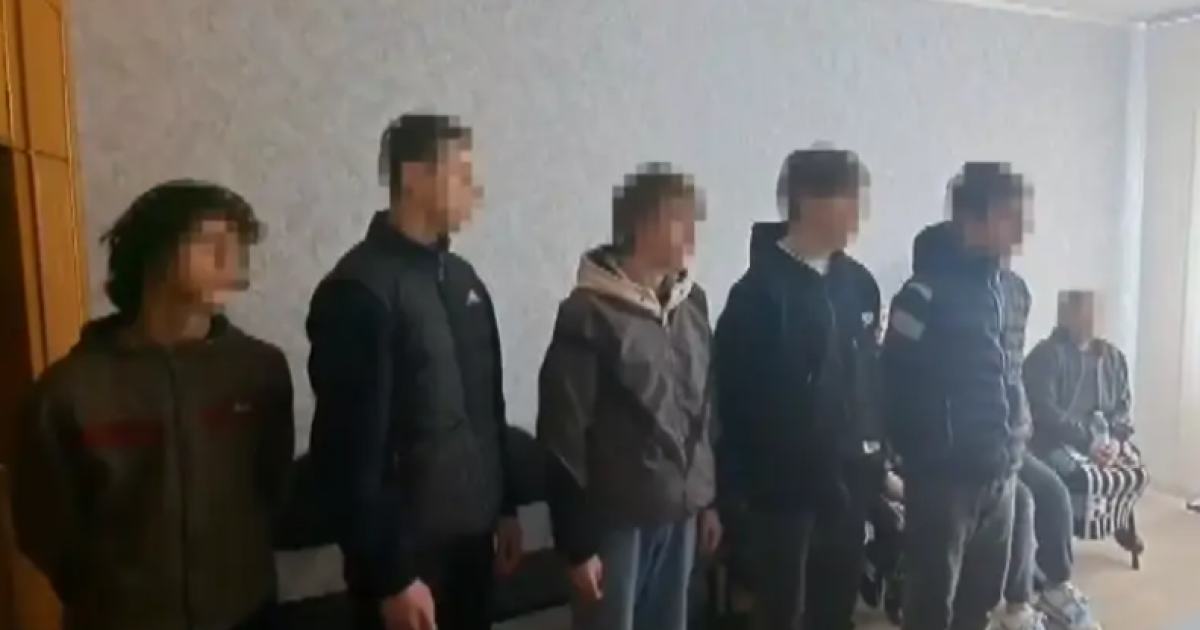 В Темиртау осудили подростков за нападение на пожилого мужчину