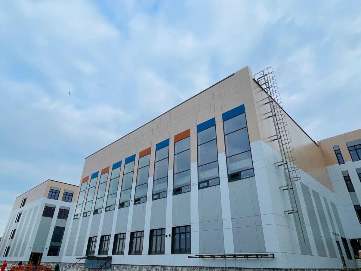 У школы в Атырау насмерть сбили семилетнюю девочку