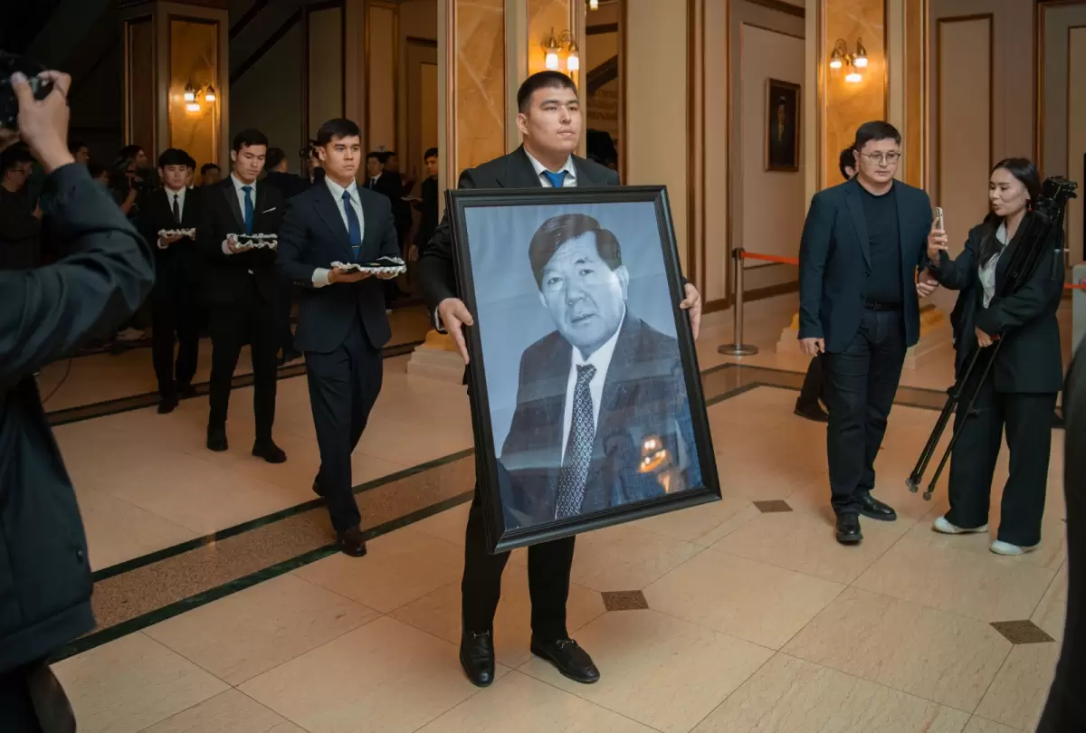 Он был больше, чем поэт. Как прощались с Мухтаром Шахановым