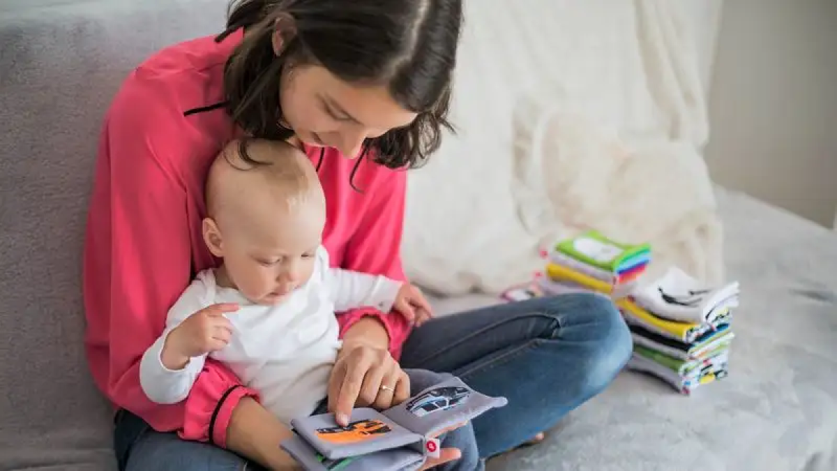 Как понять, что ребёнок в полтора года развивается нормально