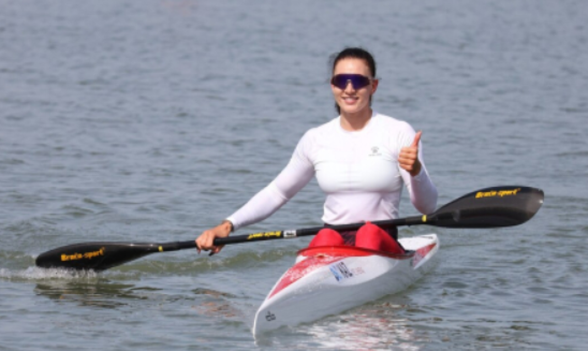 Казахстан выиграл золото на ЧА по гребле