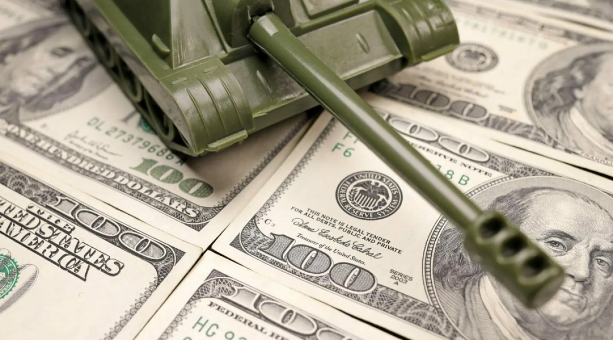 Мировые военные расходы обновили исторический максимум