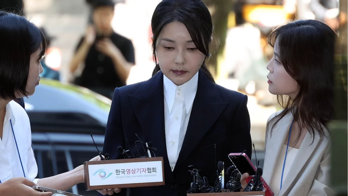 За роскошные подарки: срок для бывшей первой леди Южной Кореи увеличили