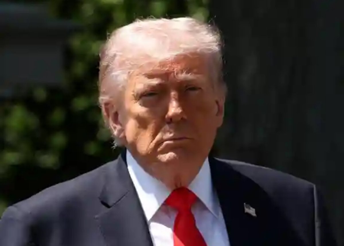 Рейтинг Трампа в США упал до минимума
