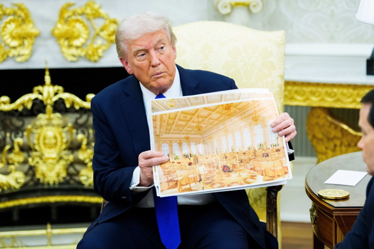 Трамп может остаться без денег на свой бальный зал у Белого дома