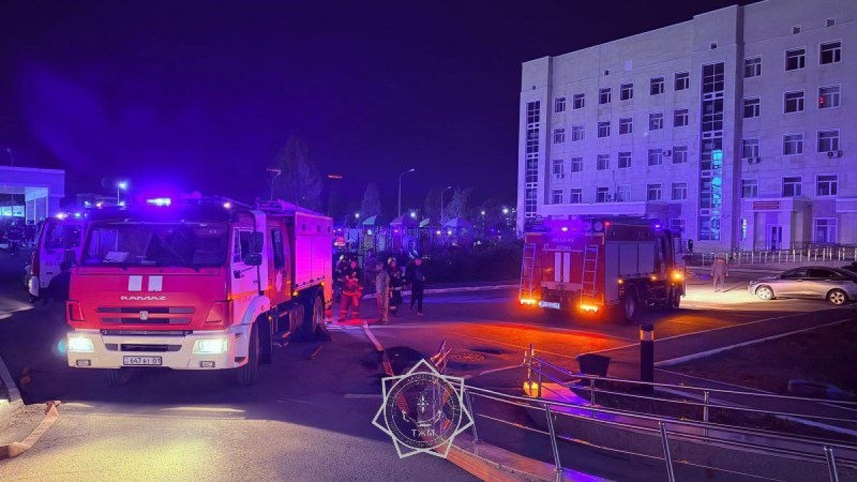 Пожар вспыхнул ночью в детской больнице Астаны