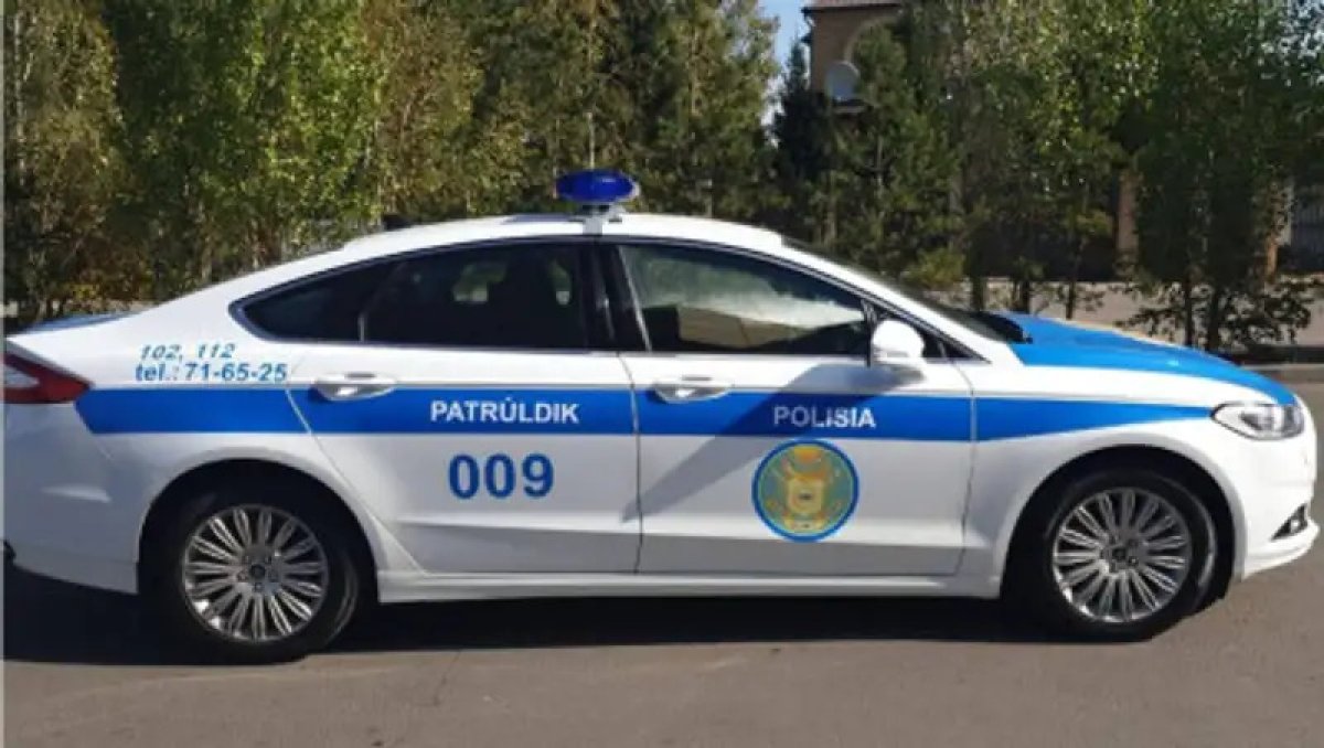 Задержанный устроил побег на патрульной машине в Павлодаре