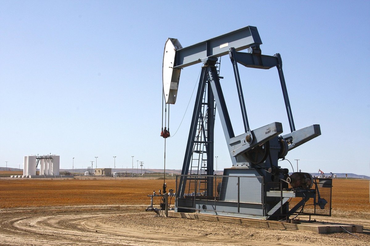 Казахстан снизил экспорт нефти в Китай и Россию